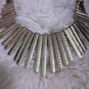 Hammered gold sunburst vintage necklace
